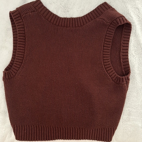 Pacific Sunwear Button Up Vest. Worn once, no holes or stains - Picture 2 of 3